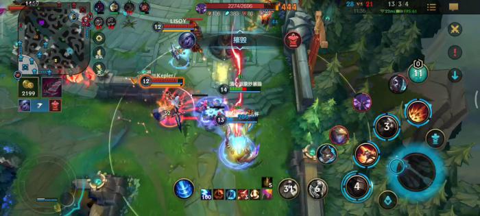 英雄联盟手游崔丝塔娜怎么连招2