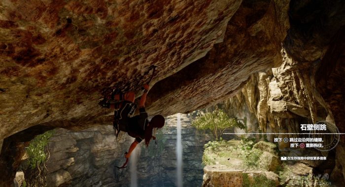 古墓丽影怎么爬金字塔1