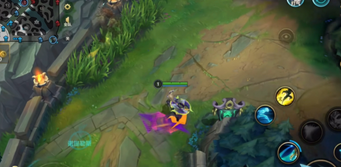 英雄联盟手游战争女神怎么打下路1