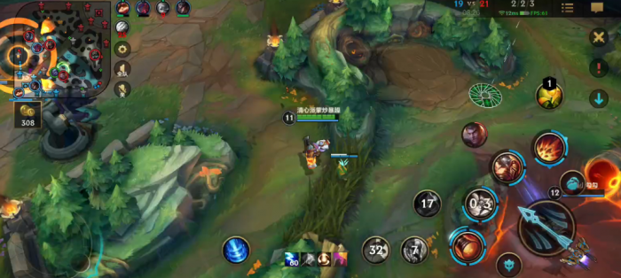 英雄联盟手游飞机和小炮玩哪个2